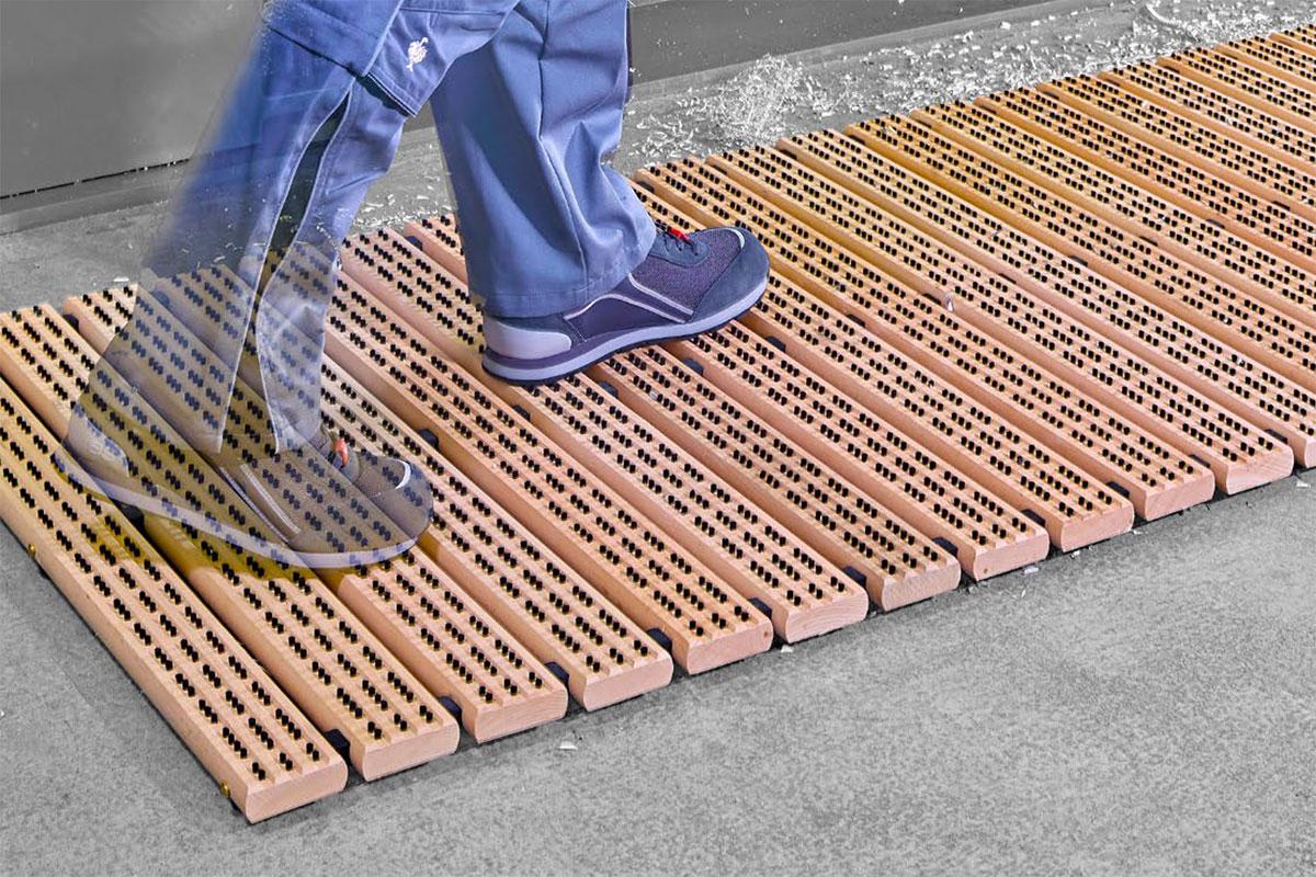 Leseni predpražniki